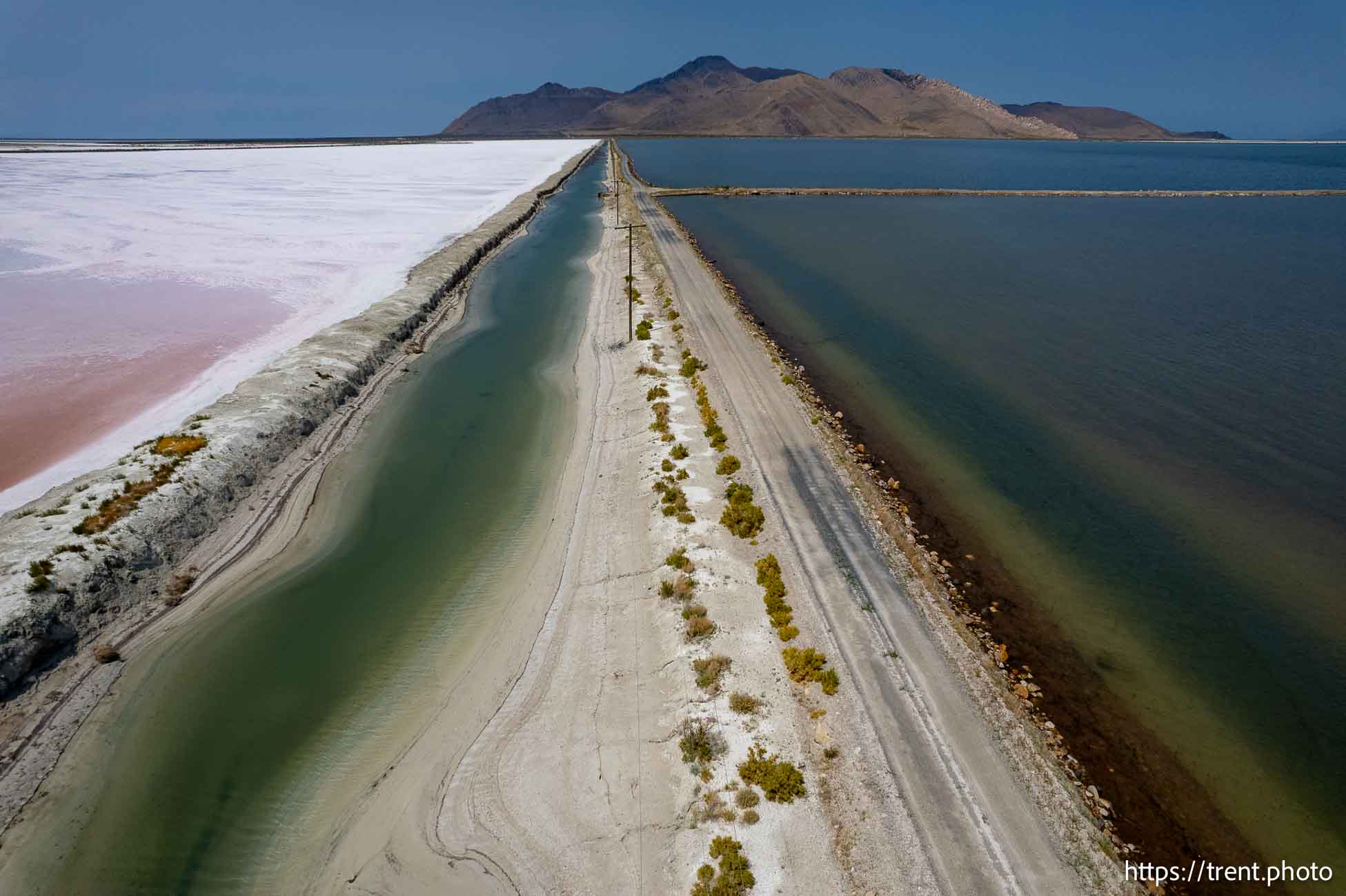 (Trent Nelson  |  The Salt Lake Tribune) The Great Salt Lake and Stansbury Island on Saturday, July 27, 2024.