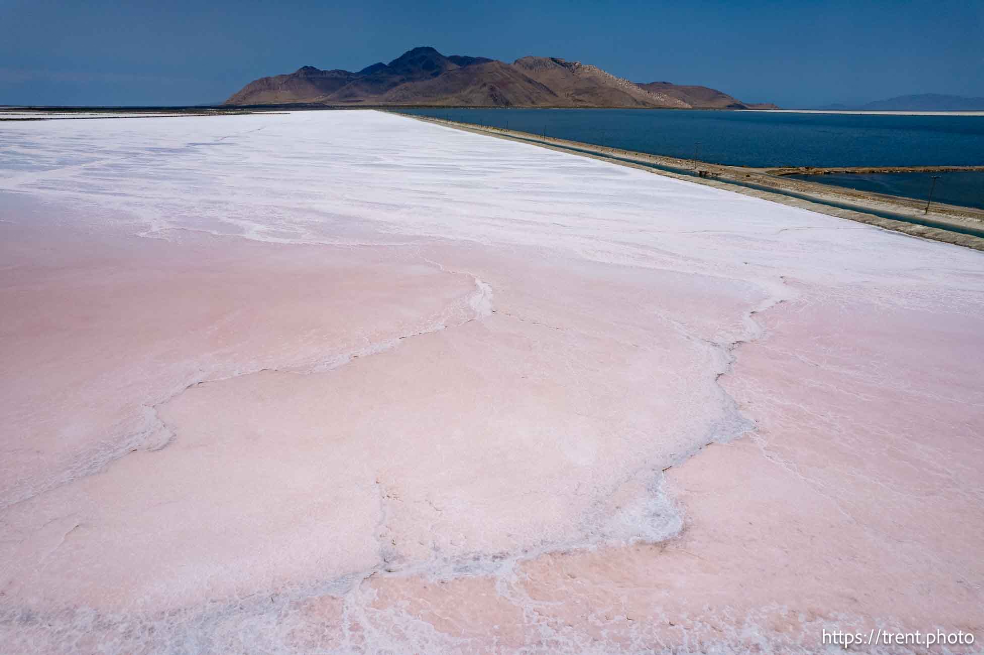 (Trent Nelson  |  The Salt Lake Tribune) The Great Salt Lake and Stansbury Island on Saturday, July 27, 2024.