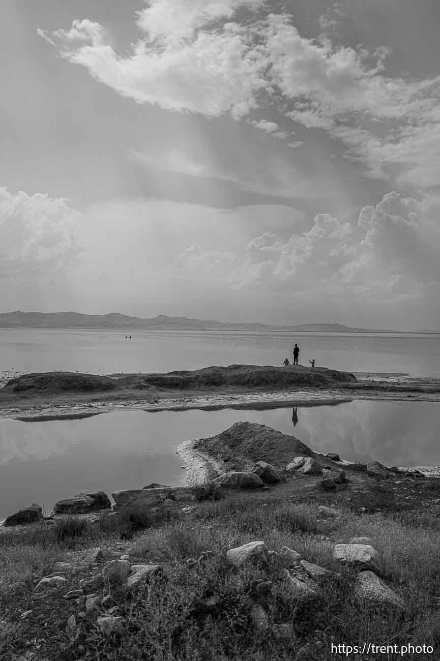 (Trent Nelson  |  The Salt Lake Tribune) The Great Salt Lake and Stansbury Island on Saturday, July 27, 2024.