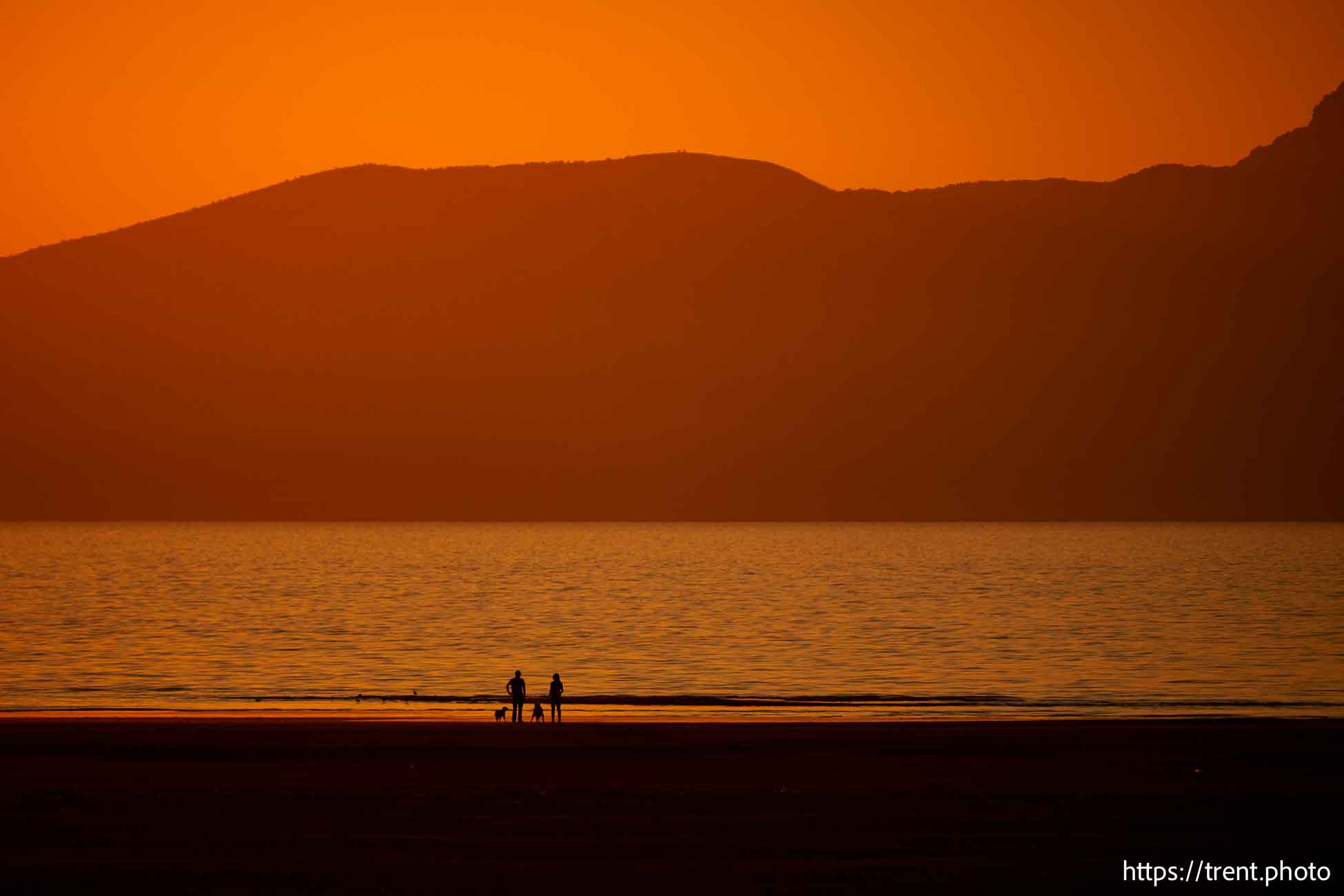 (Trent Nelson | The Salt Lake Tribune) Sunset on the shore of the Great Salt Lake on Friday, Sept. 6, 2024.