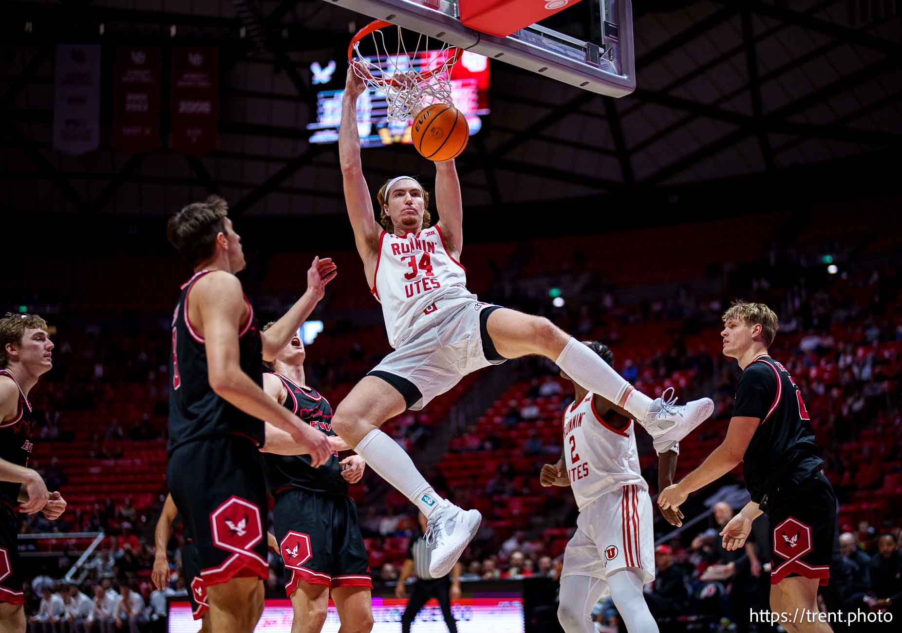 (Trent Nelson  |  The Salt Lake Tribune) Utah Utes center Lawson Lovering (34) dunks as Utah hosts Eastern Washington, NCAA basketball in Salt Lake City on Saturday, Nov. 30, 2024.